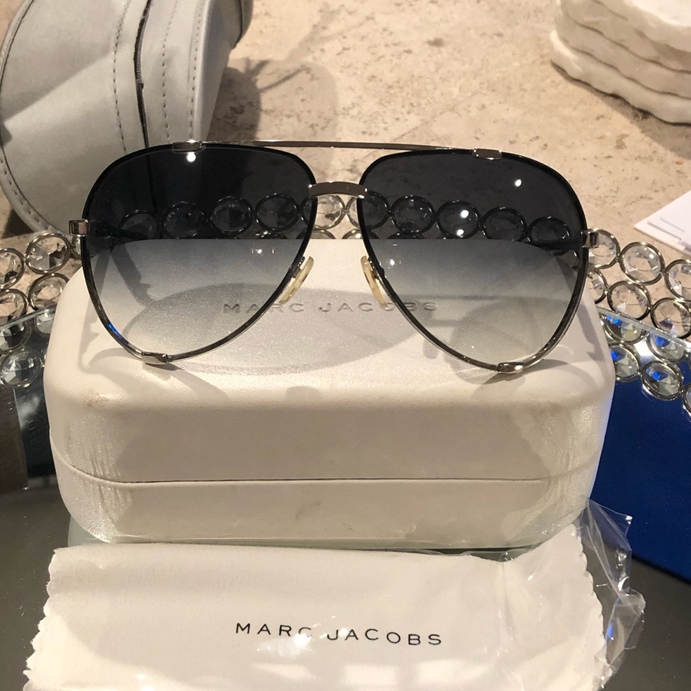 Marc Jacobs aviators